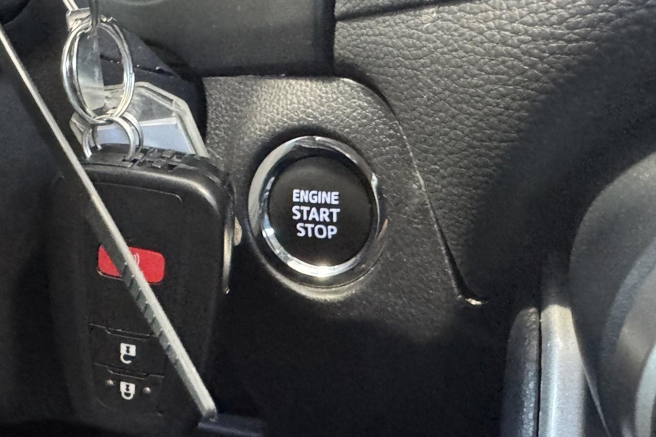 2025 Toyota RAV4 XLE Roseville CA