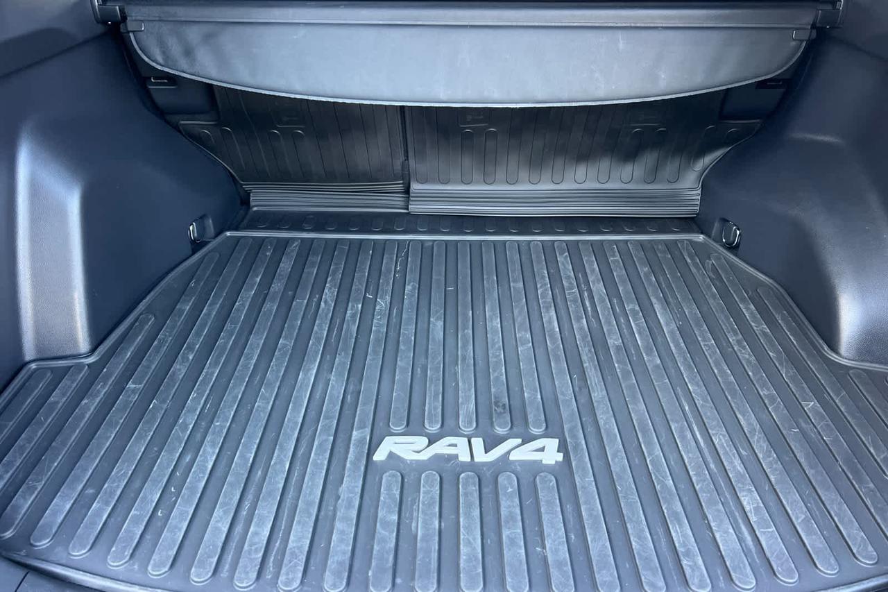 2025 Toyota RAV4 XLE Roseville CA