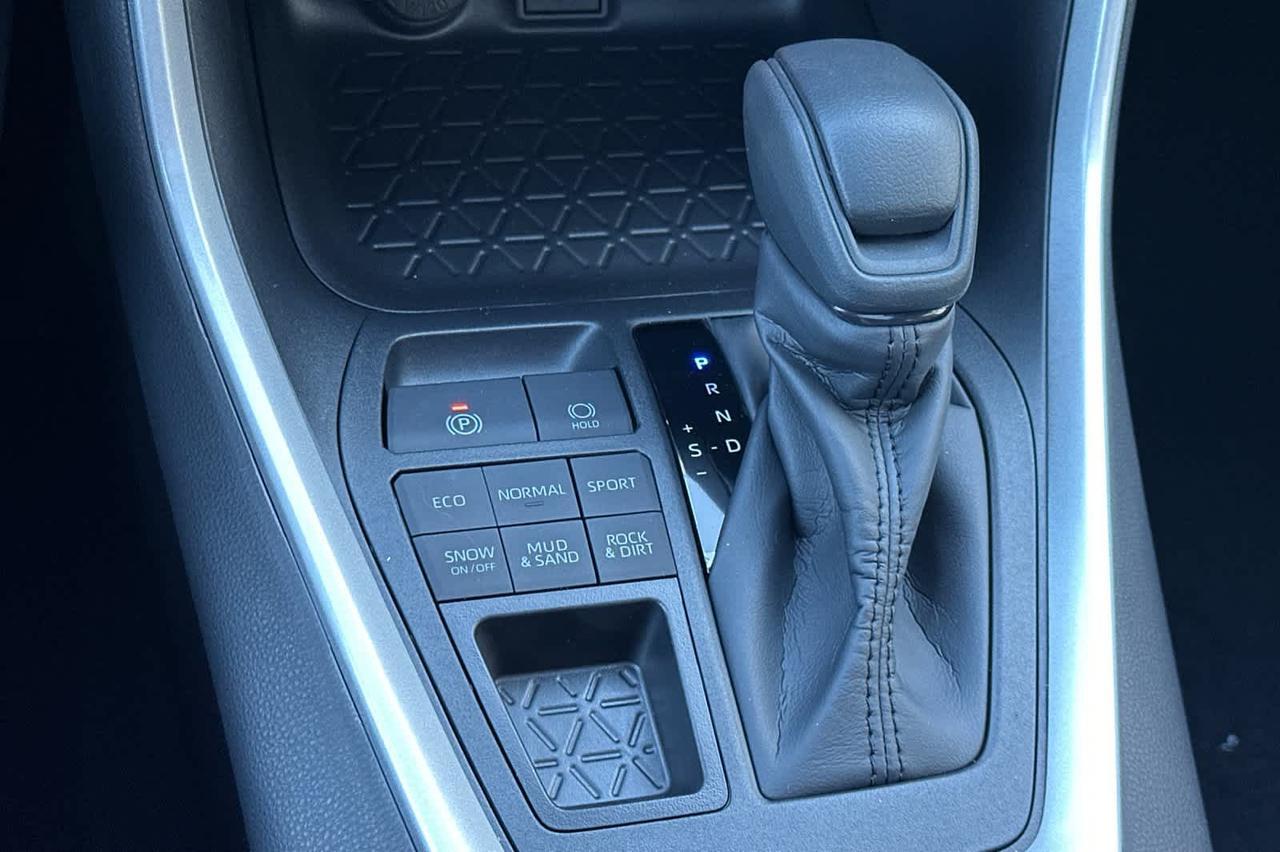 2025 Toyota RAV4 XLE Roseville CA