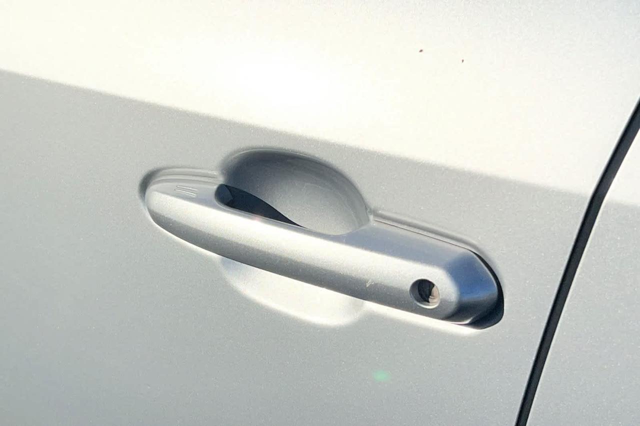 2025 Toyota RAV4 XLE Roseville CA