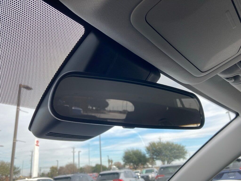 2025 Toyota RAV4 XLE San Antonio TX