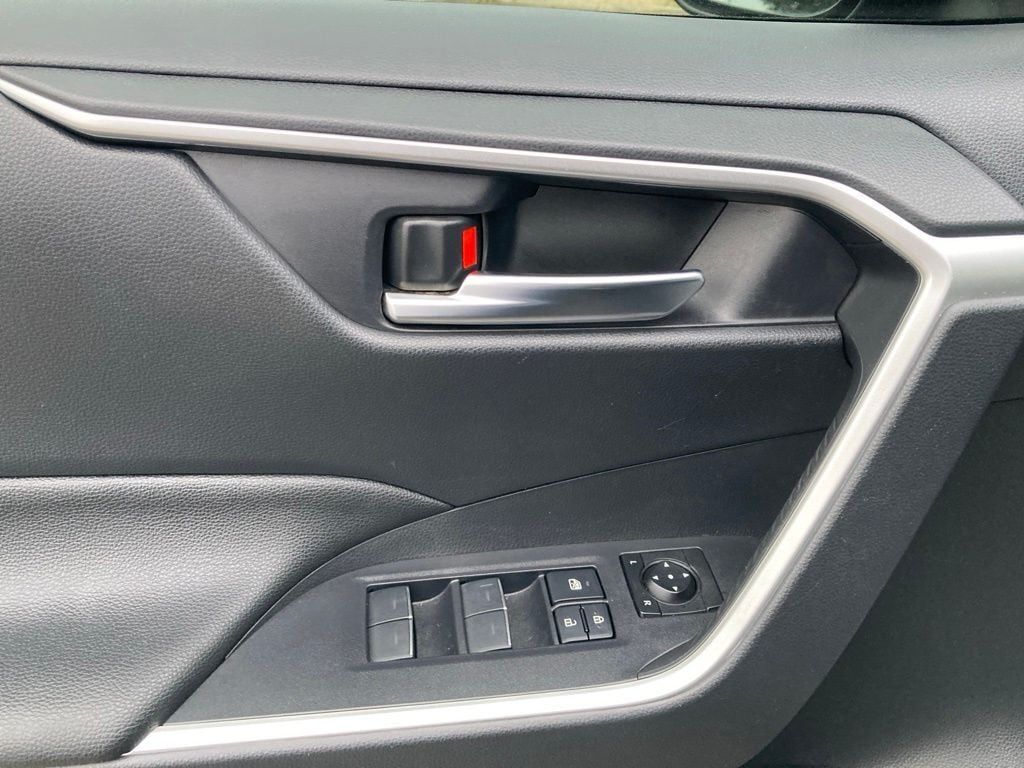 2025 Toyota RAV4 XLE San Antonio TX