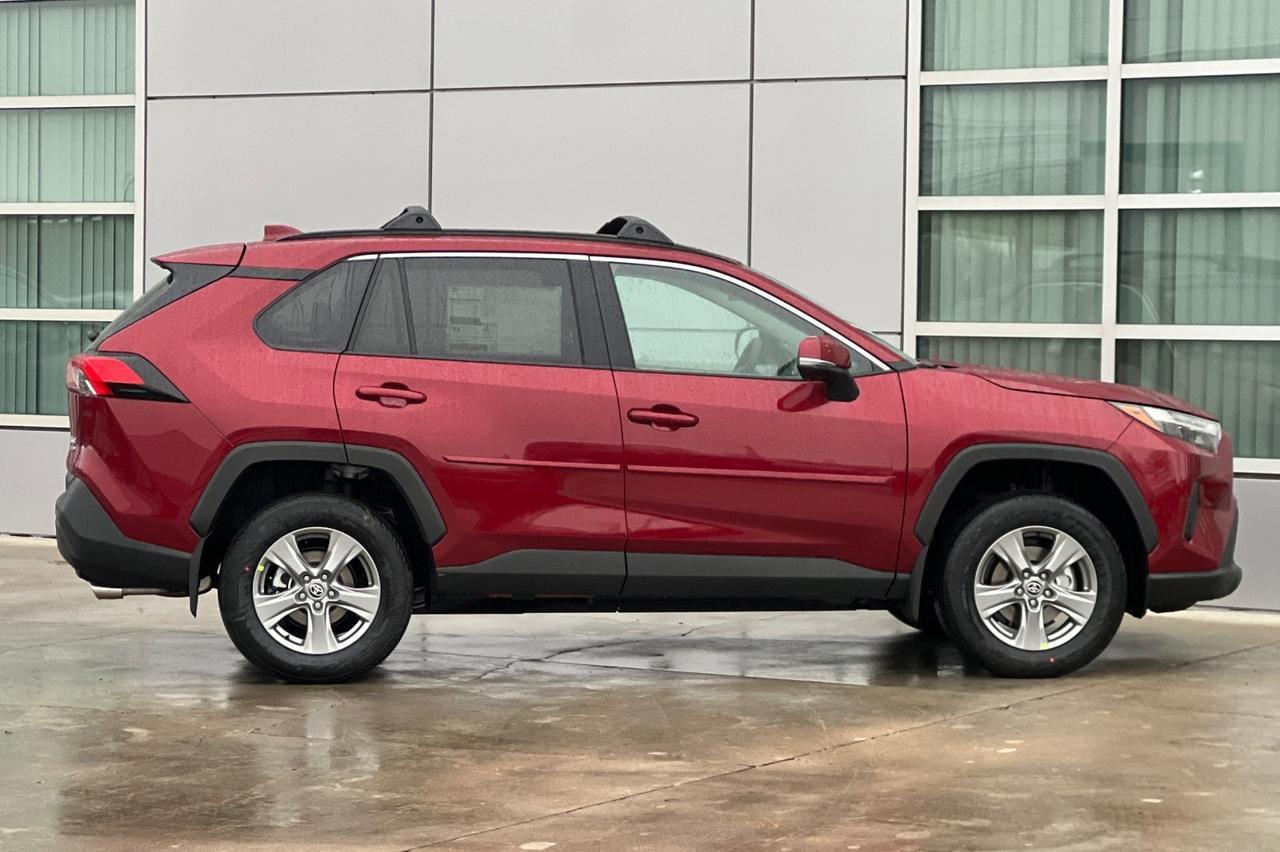 2025 Toyota RAV4 XLE Ontario OR