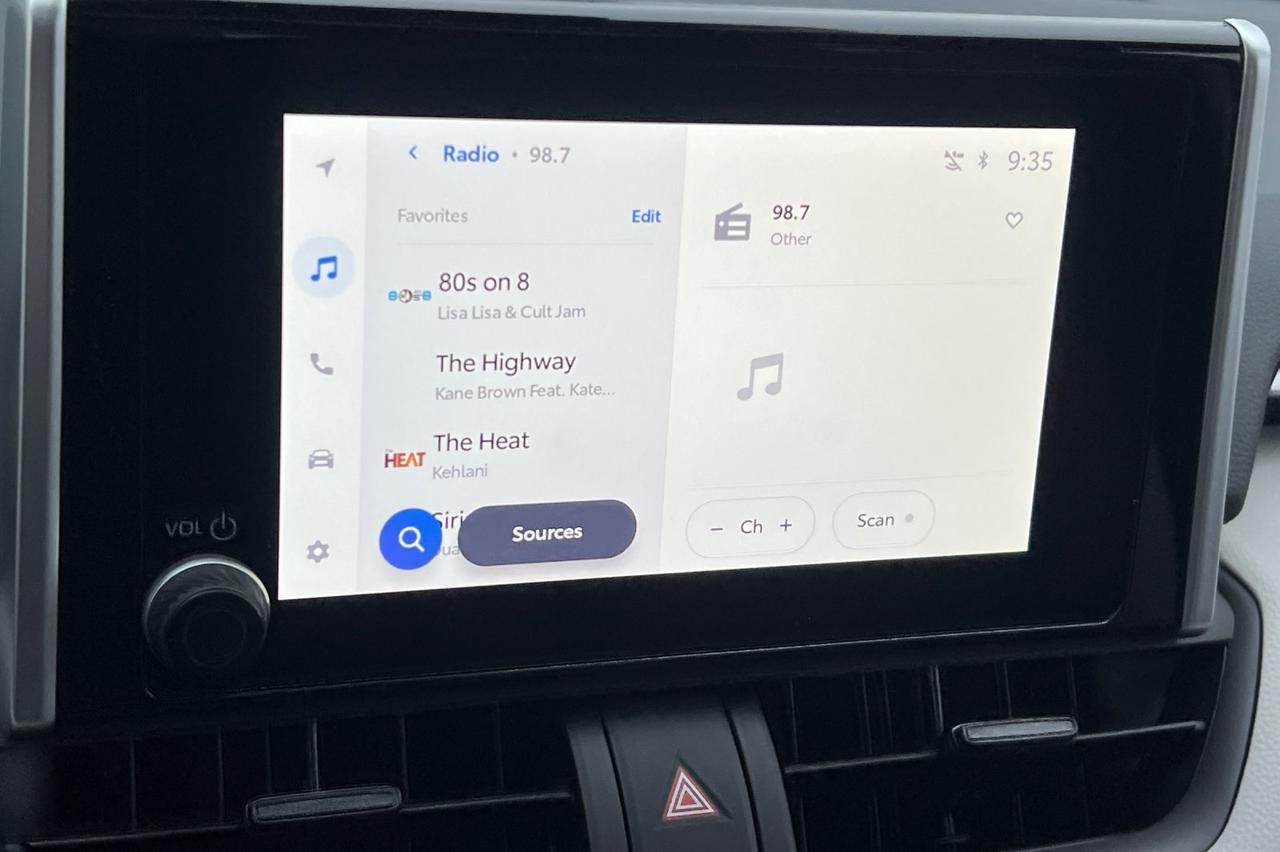 2025 Toyota RAV4 XLE Ontario OR