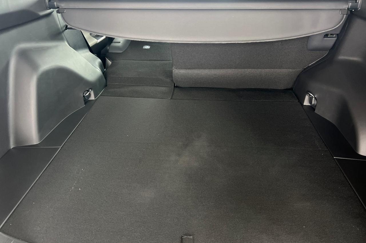 2025 Toyota RAV4 XLE Ontario OR