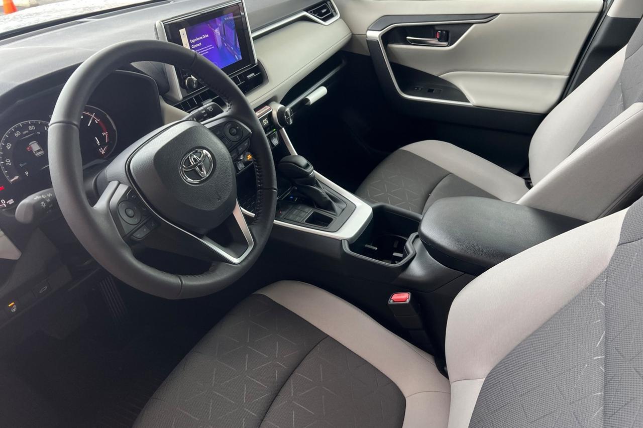 2025 Toyota RAV4 XLE Ontario OR