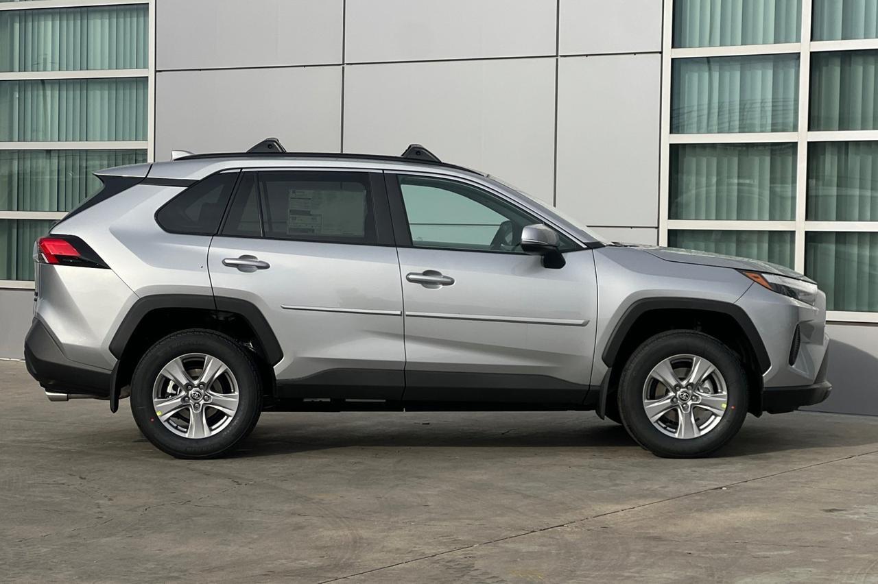 2025 Toyota RAV4 XLE Ontario OR