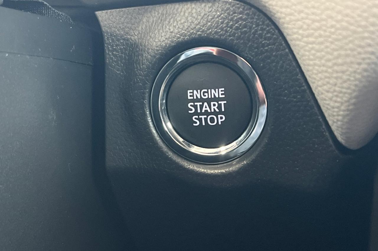 2025 Toyota RAV4 XLE Ontario OR