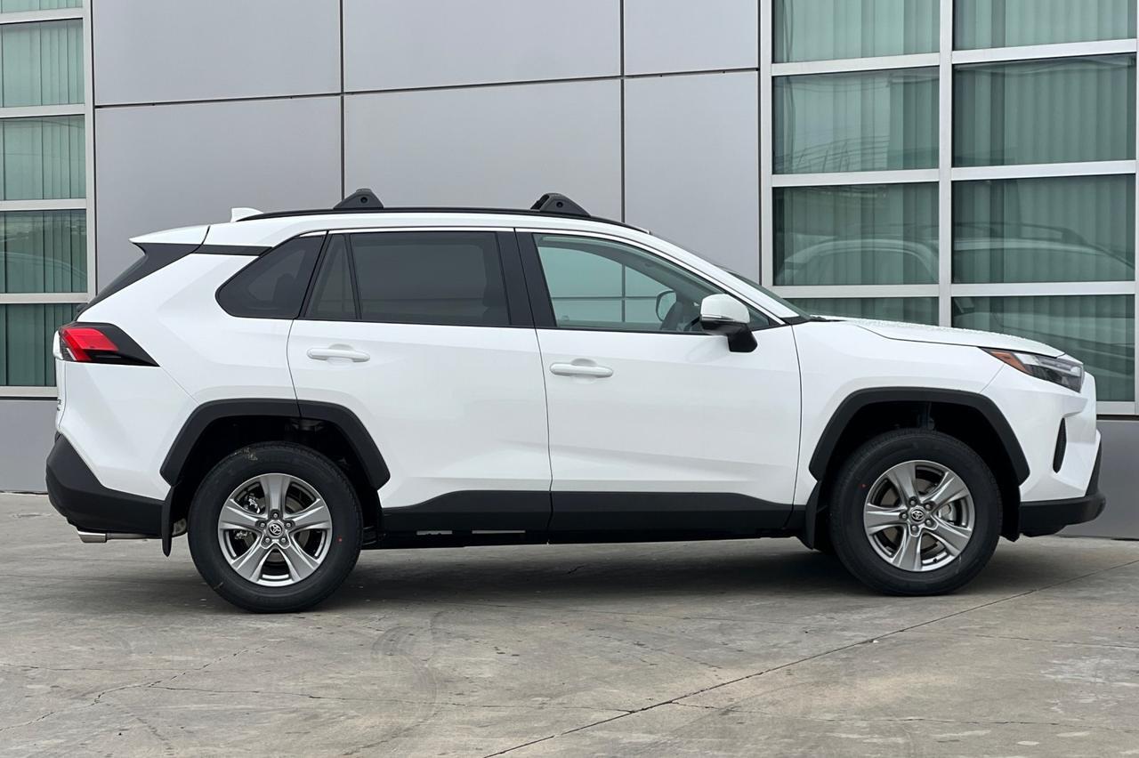 2025 Toyota RAV4 XLE Ontario OR