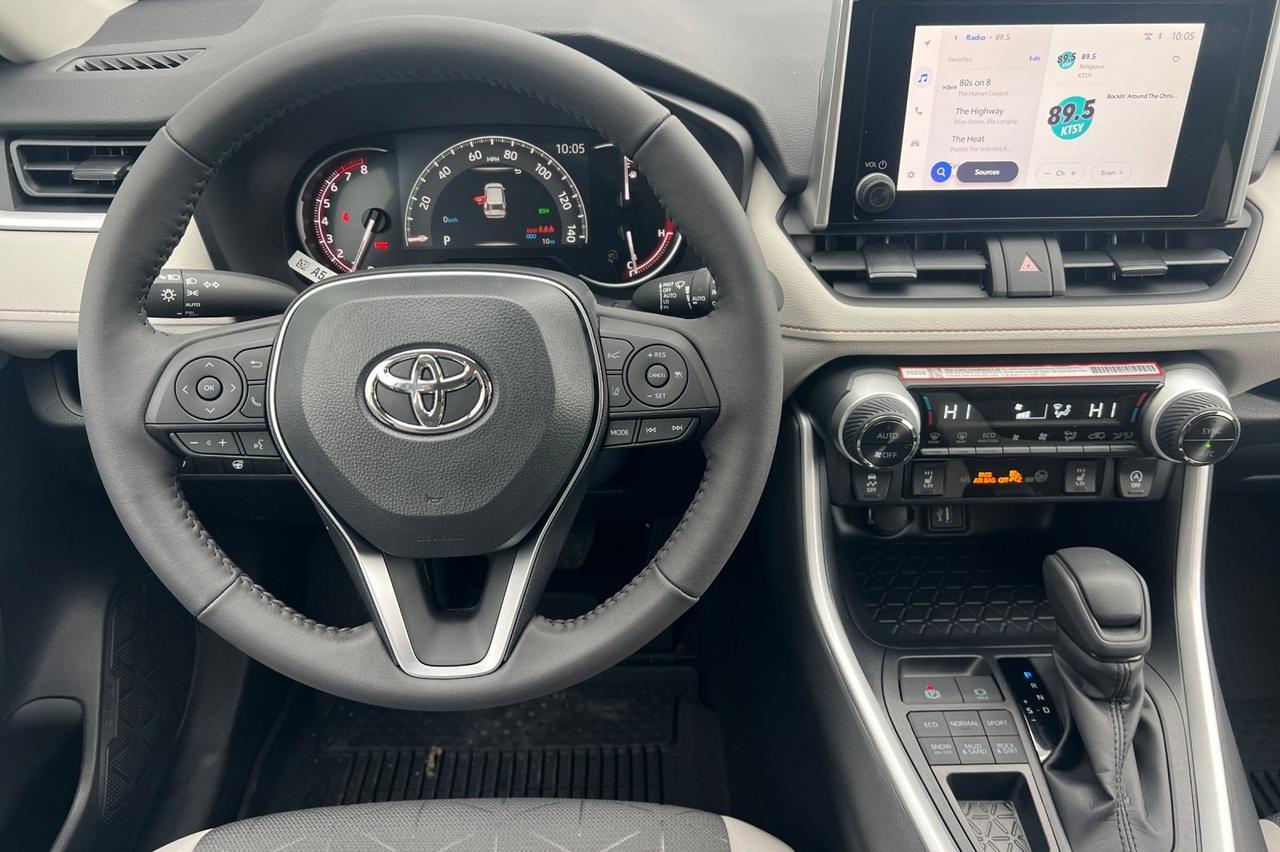 2025 Toyota RAV4 XLE Ontario OR