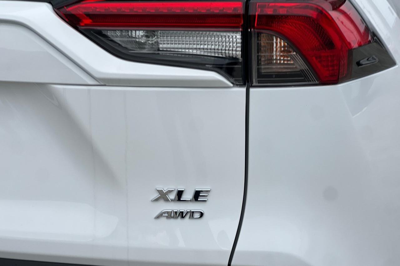 2025 Toyota RAV4 XLE Ontario OR