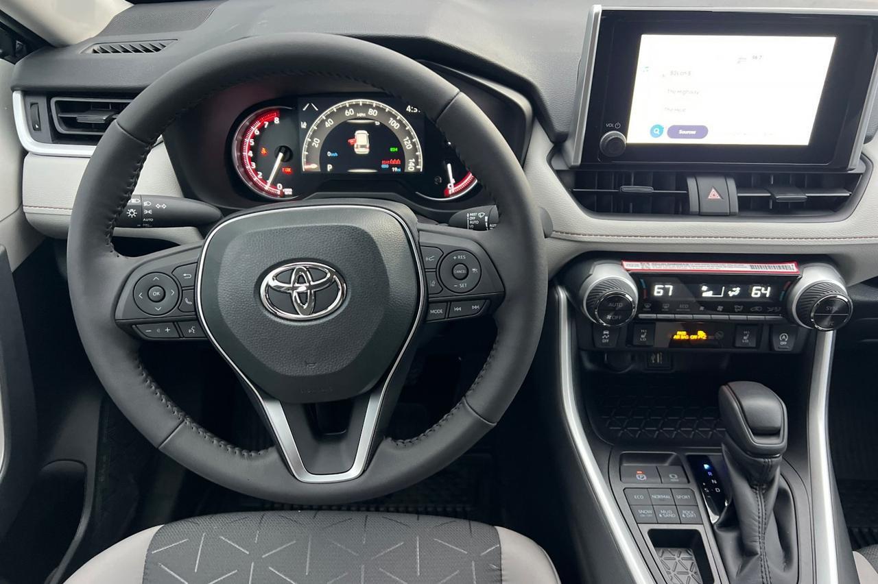 2025 Toyota RAV4 XLE Ontario OR