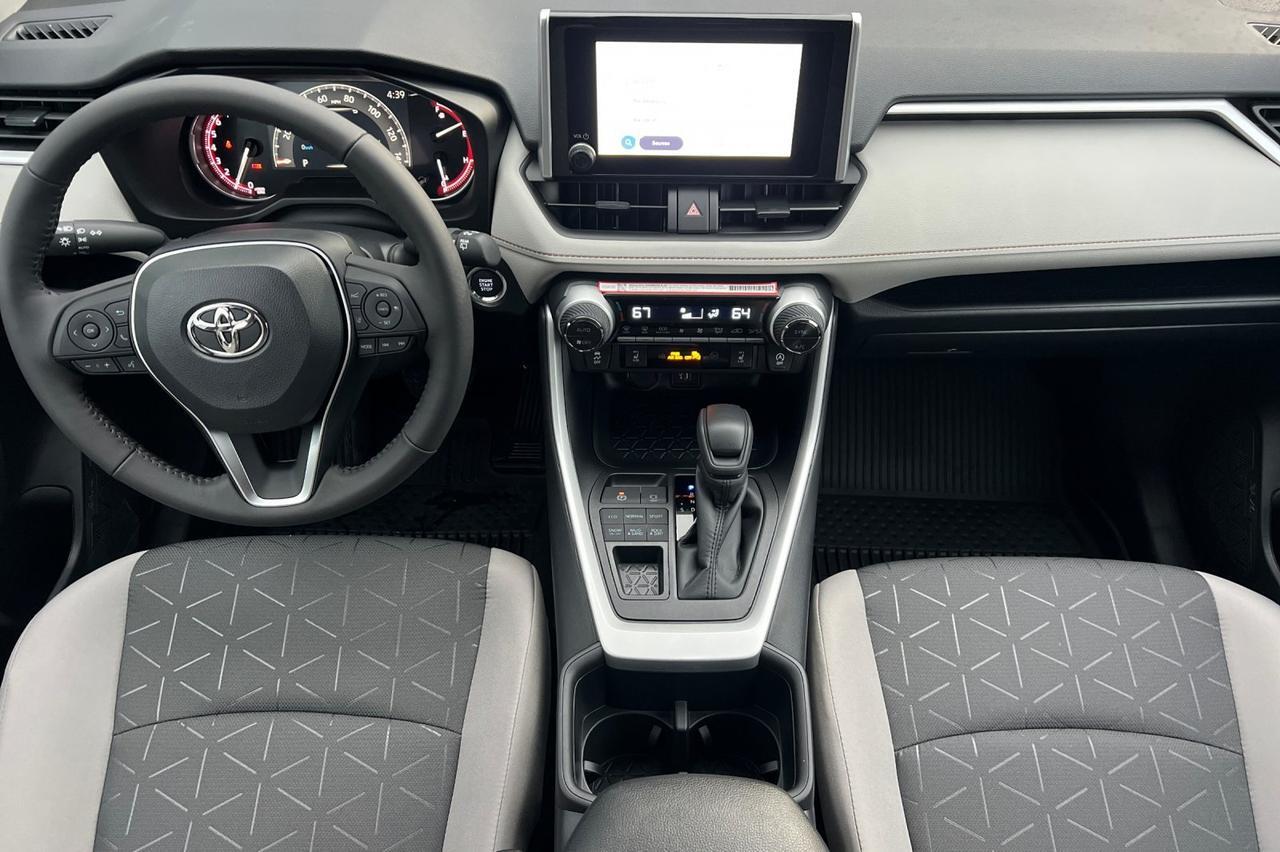 2025 Toyota RAV4 XLE Ontario OR