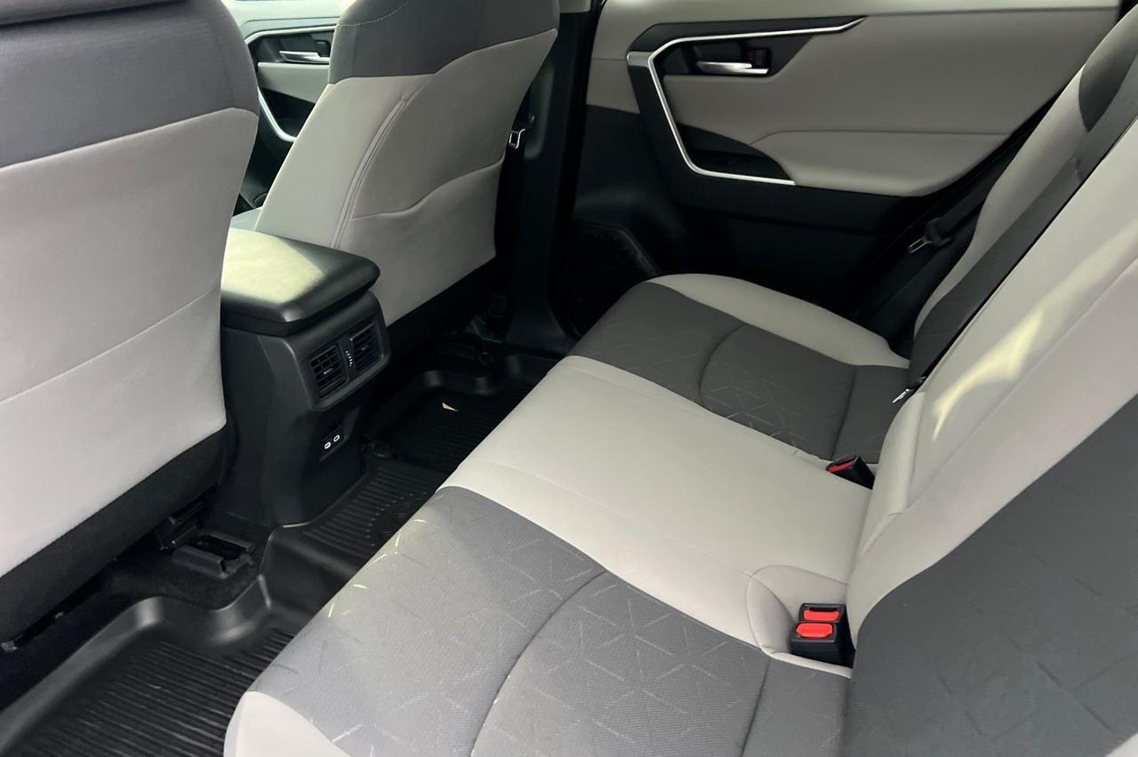 2025 Toyota RAV4 XLE Ontario OR