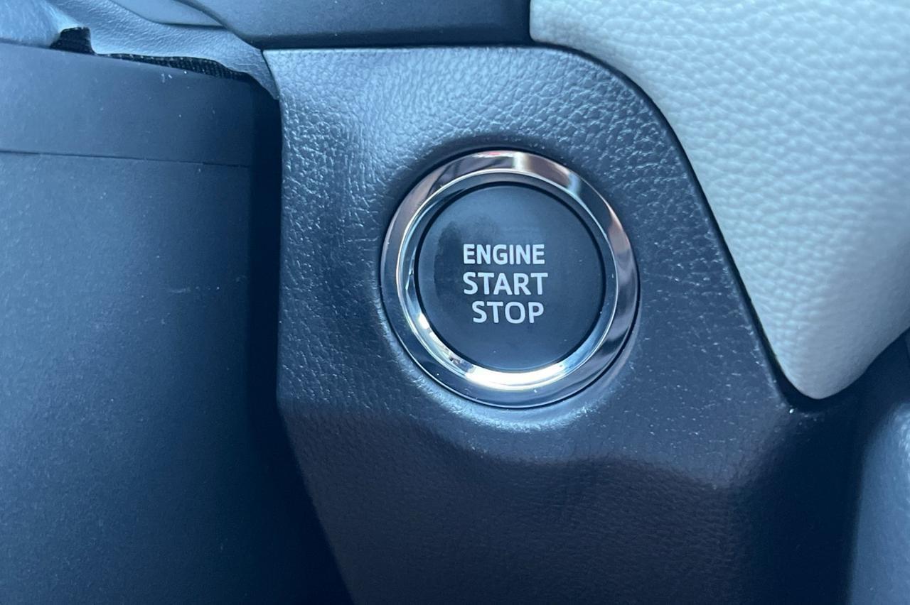 2025 Toyota RAV4 XLE Ontario OR