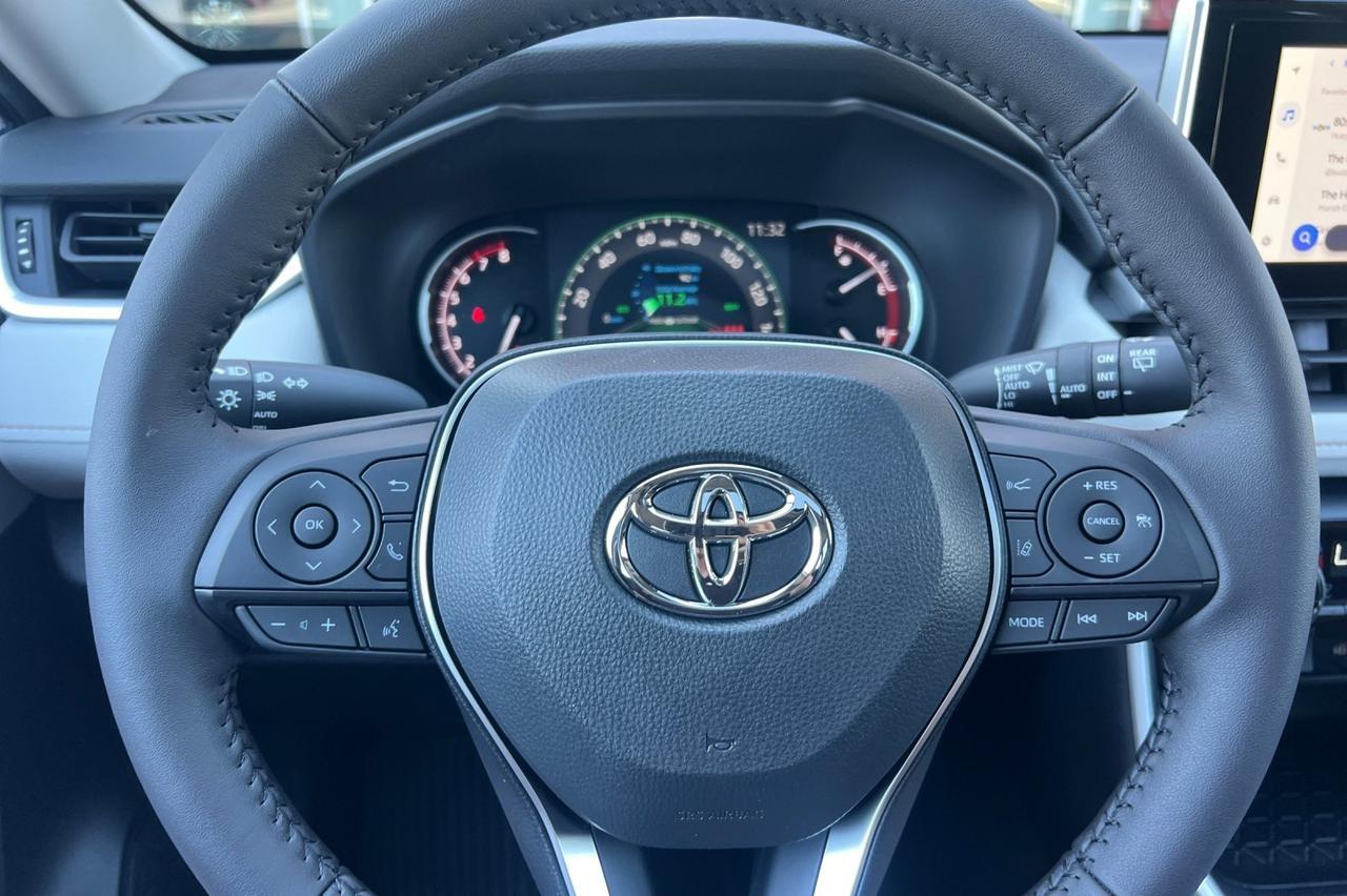 2025 Toyota RAV4 XLE Ontario OR