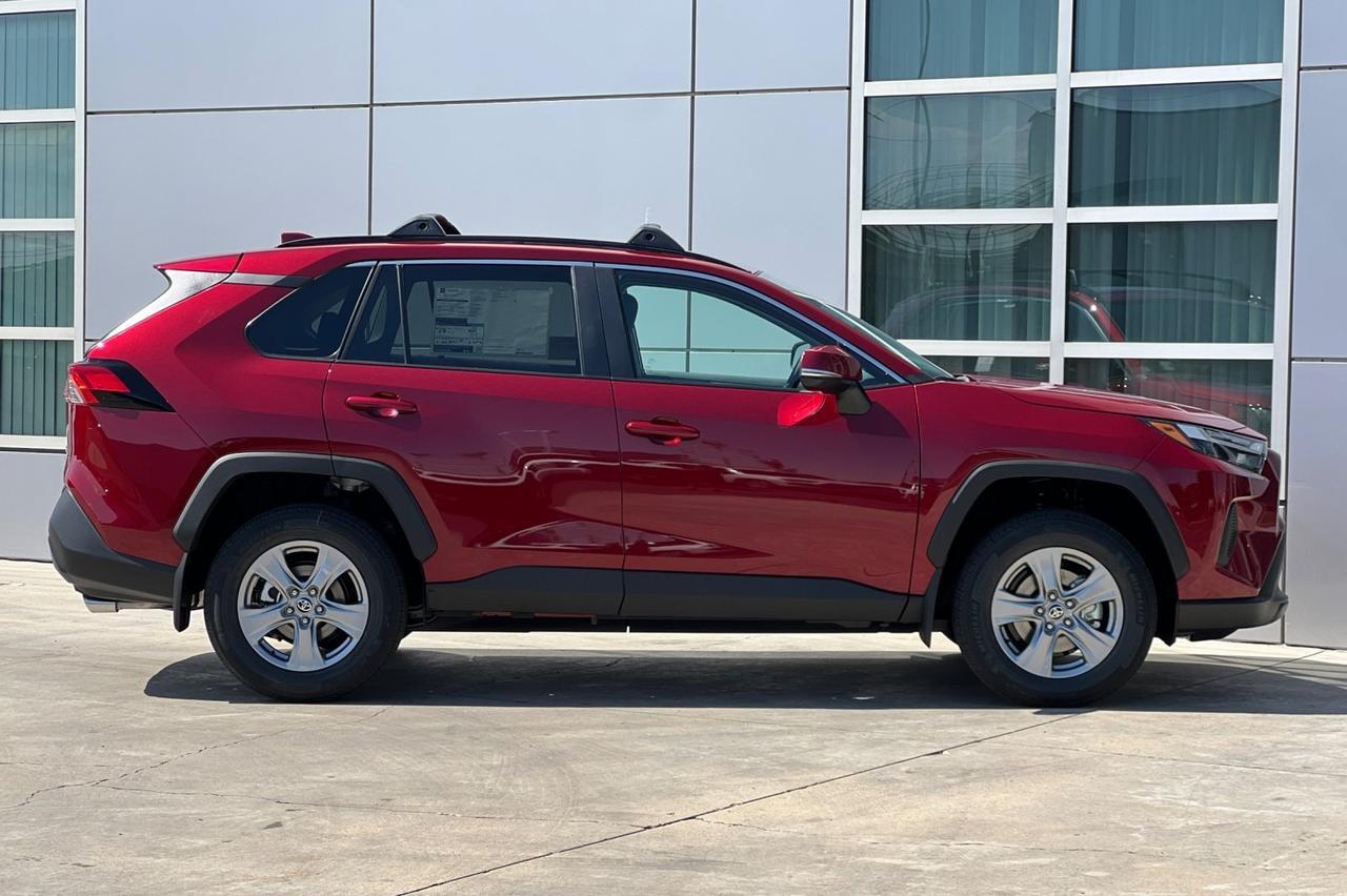 2025 Toyota RAV4 XLE Ontario OR