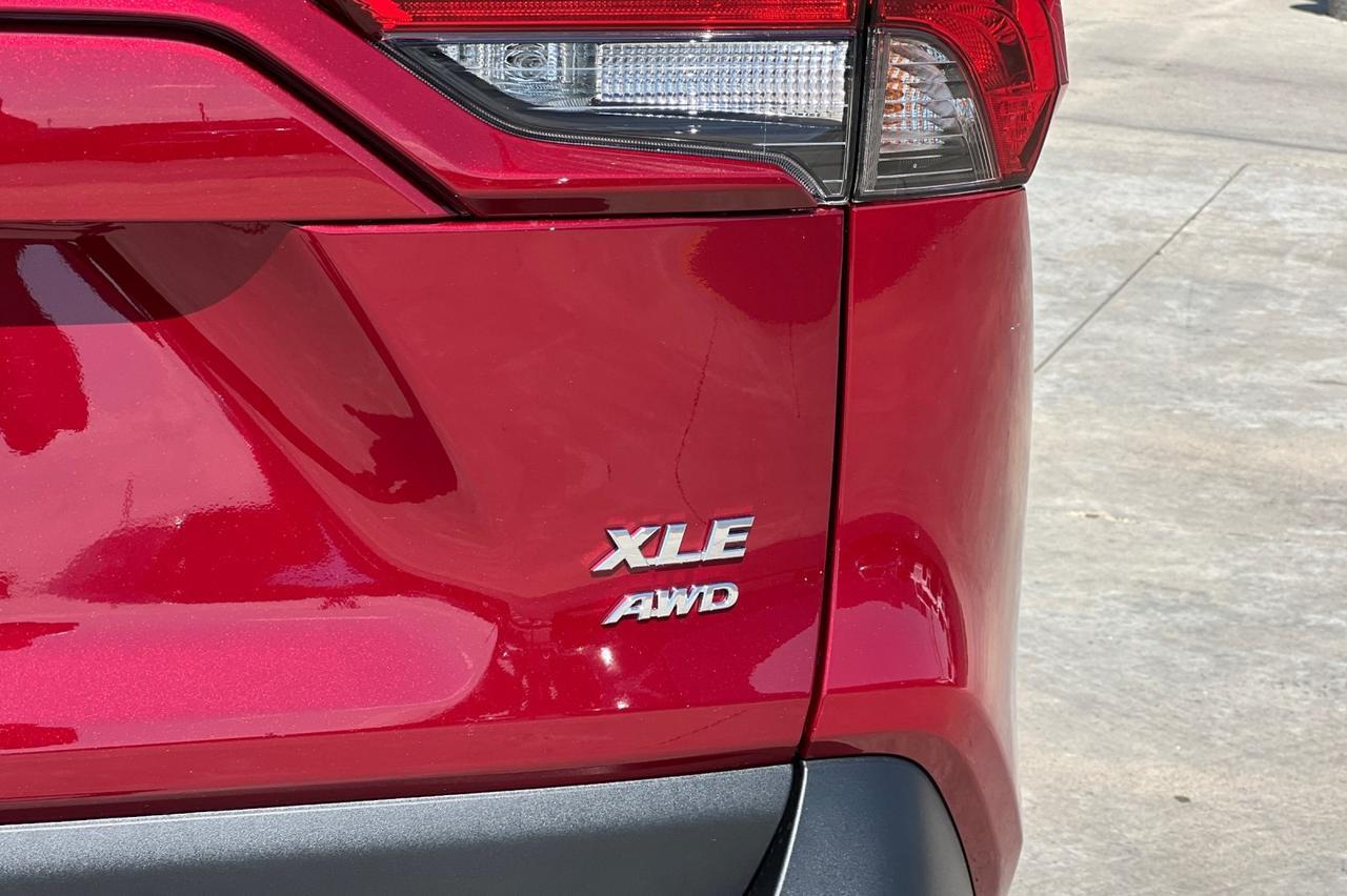 2025 Toyota RAV4 XLE Ontario OR