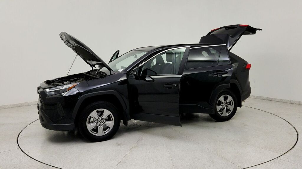 2025 Toyota RAV4 XLE Laurel MD
