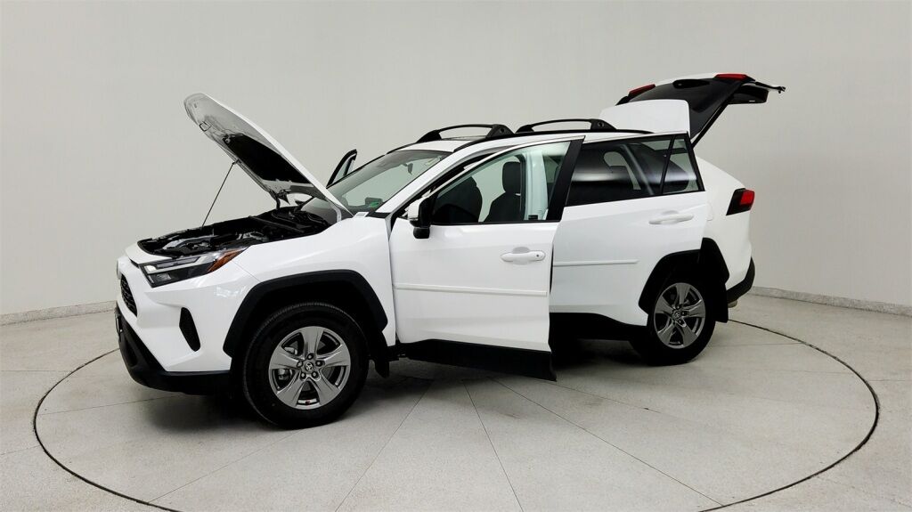 2025 Toyota RAV4 XLE Laurel MD
