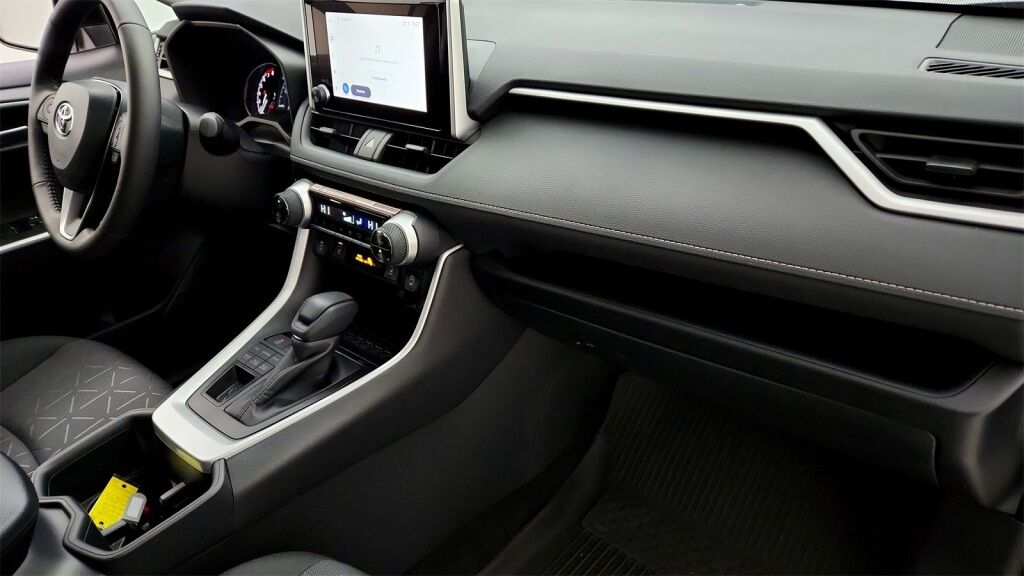 2025 Toyota RAV4 XLE Laurel MD