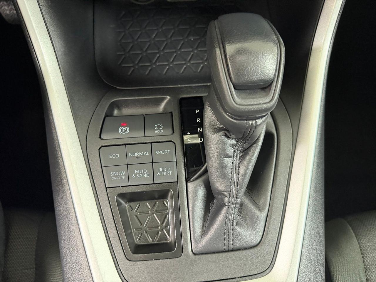 2025 Toyota RAV4 XLE Annapolis MD