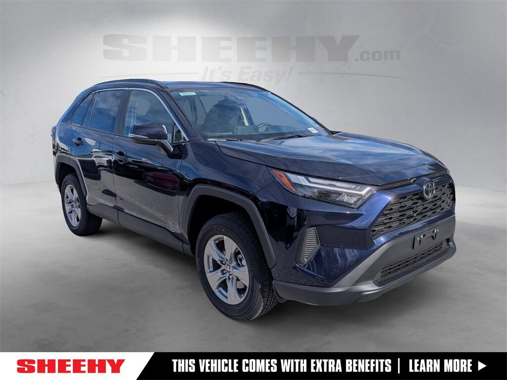 2025 Toyota RAV4 XLE