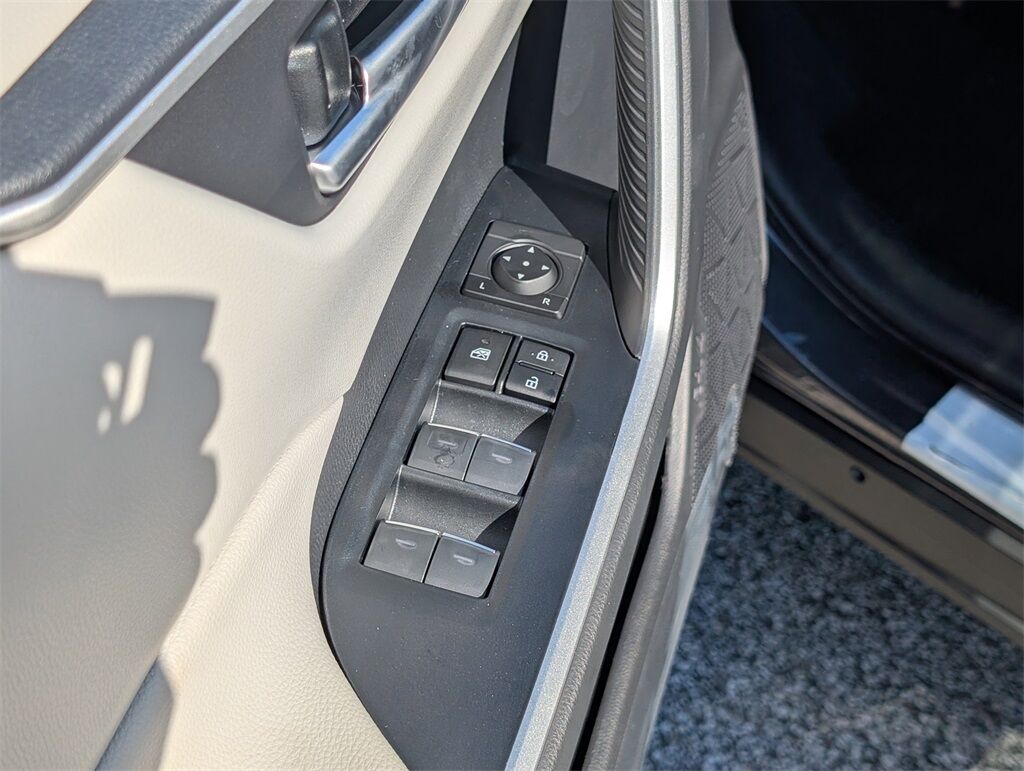 2025 Toyota RAV4 XLE Cockeysville MD