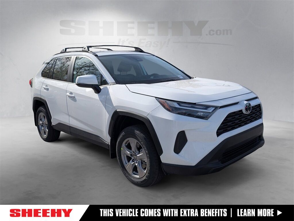 2025 Toyota RAV4 XLE
