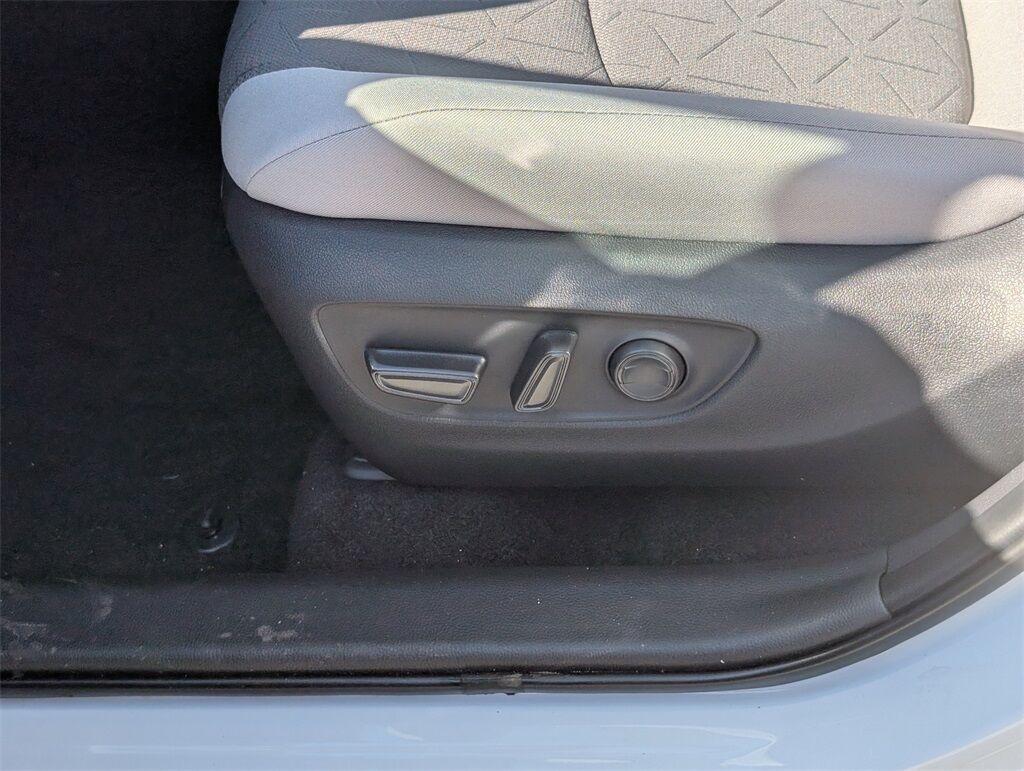 2025 Toyota RAV4 XLE Cockeysville MD