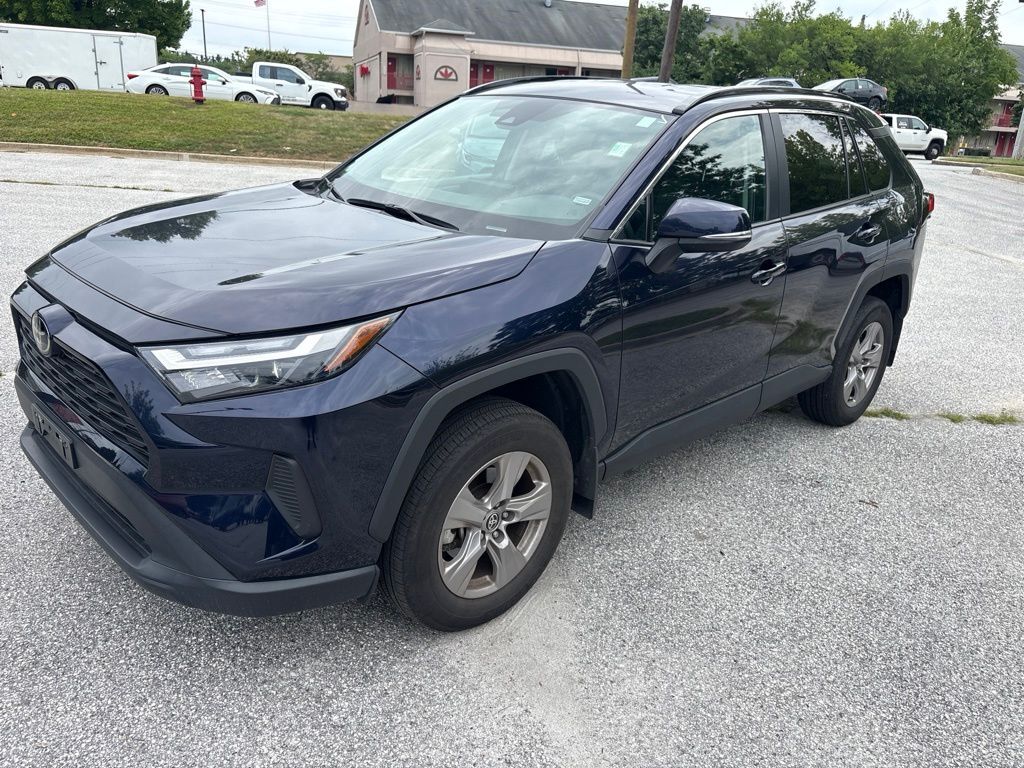 2025 Toyota RAV4 XLE