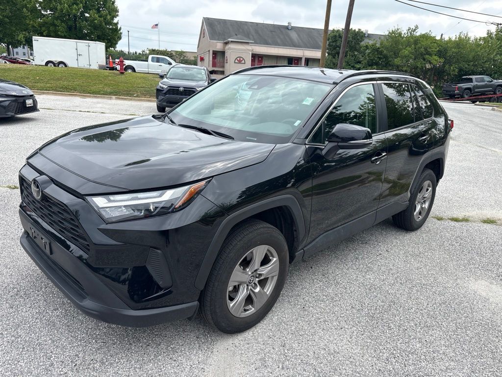 2025 Toyota RAV4 XLE