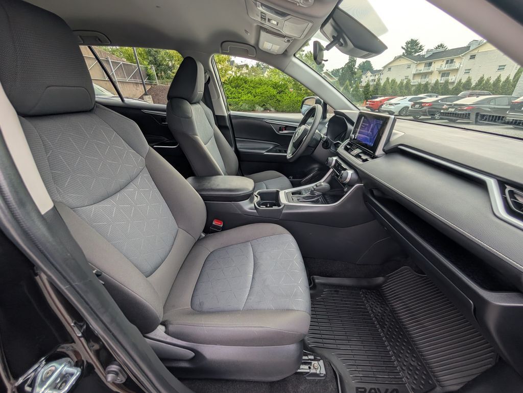 2025 Toyota RAV4 XLE Cockeysville MD