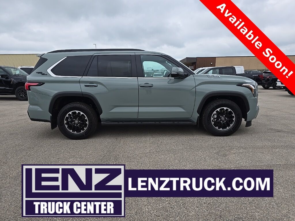 2025 Toyota Sequoia PLATINUM 4WD 8 Passenger