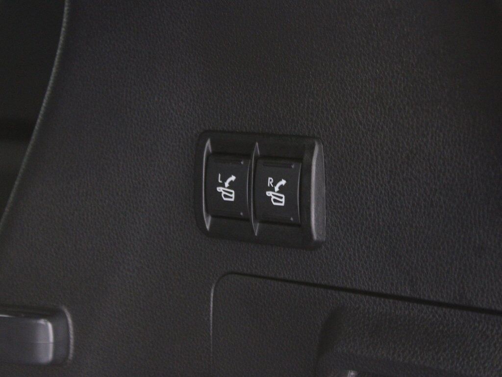 2025 Toyota Sequoia Platinum 4WD 7 Passenger Fond du Lac WI