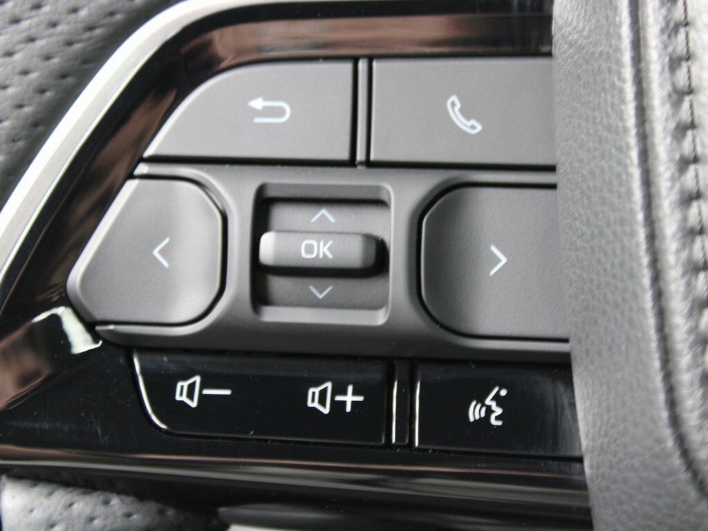 2025 Toyota Sequoia Platinum 4WD 7 Passenger Fond du Lac WI
