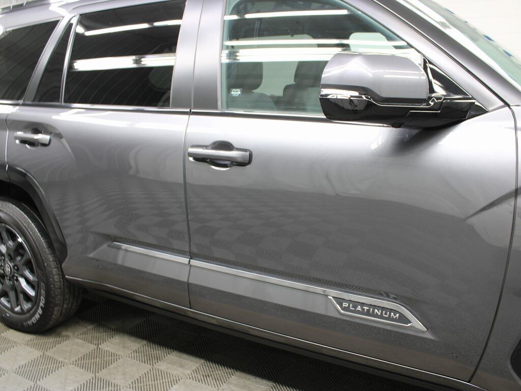 2025 Toyota Sequoia Platinum 4WD 7 Passenger Fond du Lac WI