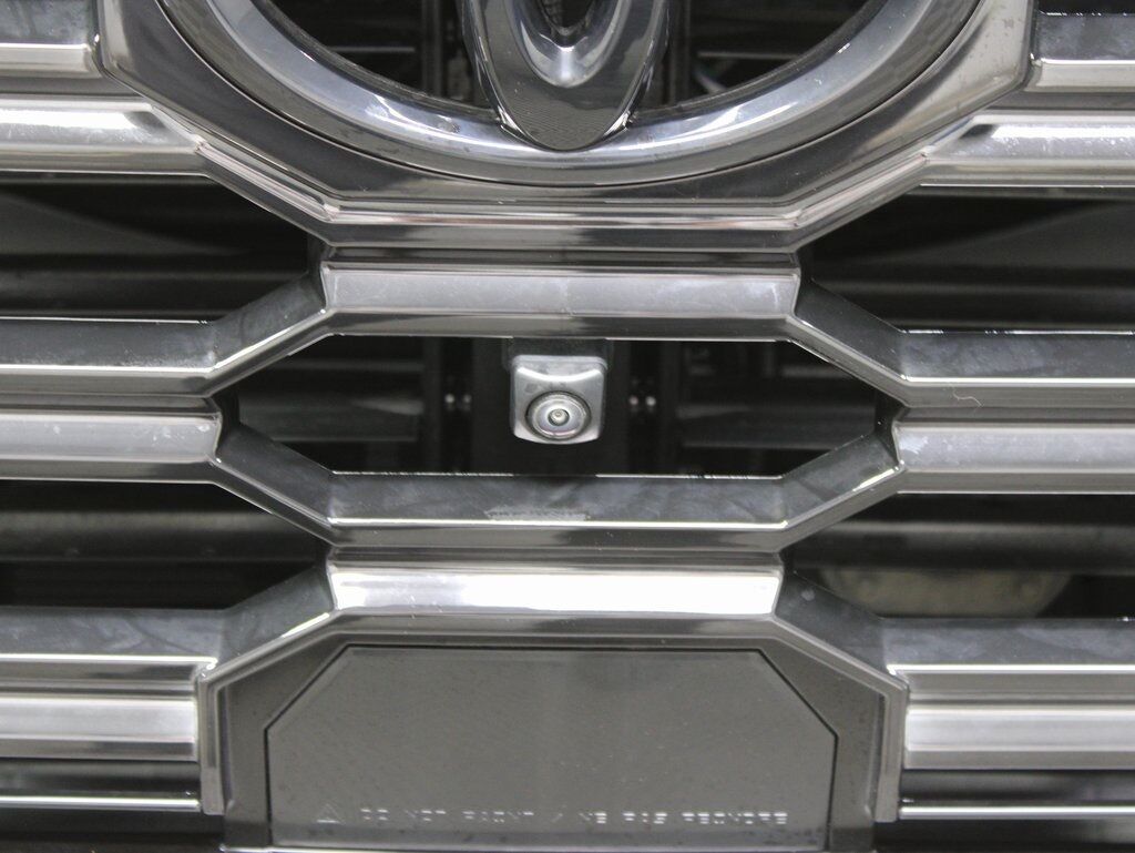 2025 Toyota Sequoia Platinum 4WD 7 Passenger Fond du Lac WI