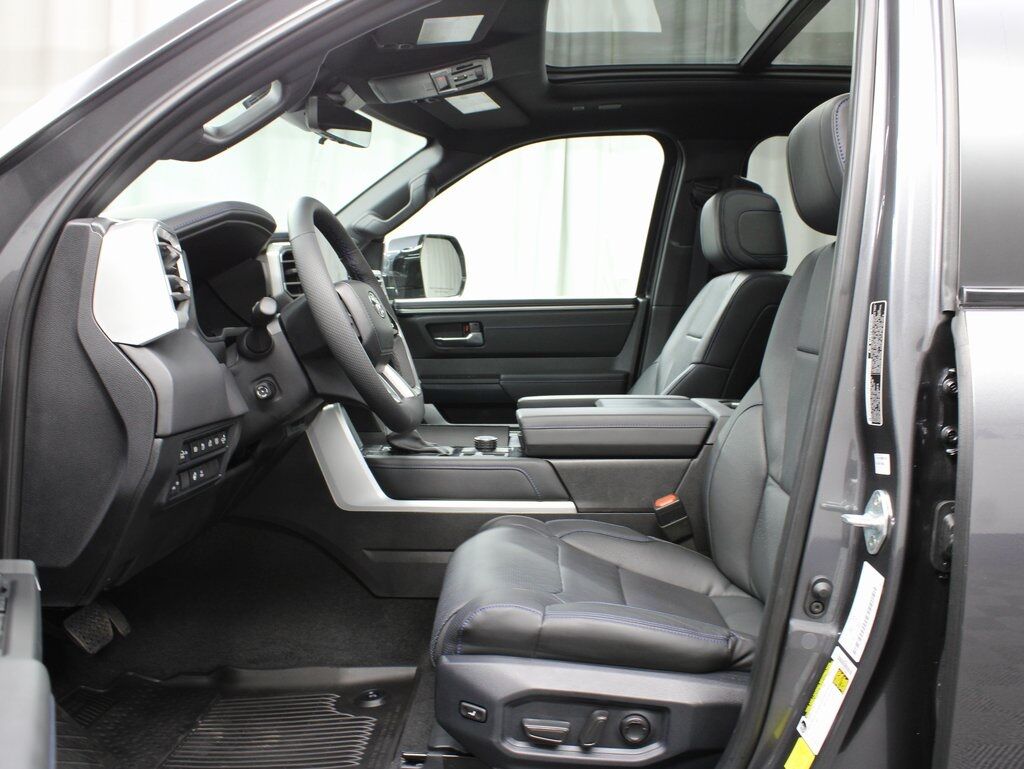 2025 Toyota Sequoia Platinum 4WD 7 Passenger Fond du Lac WI