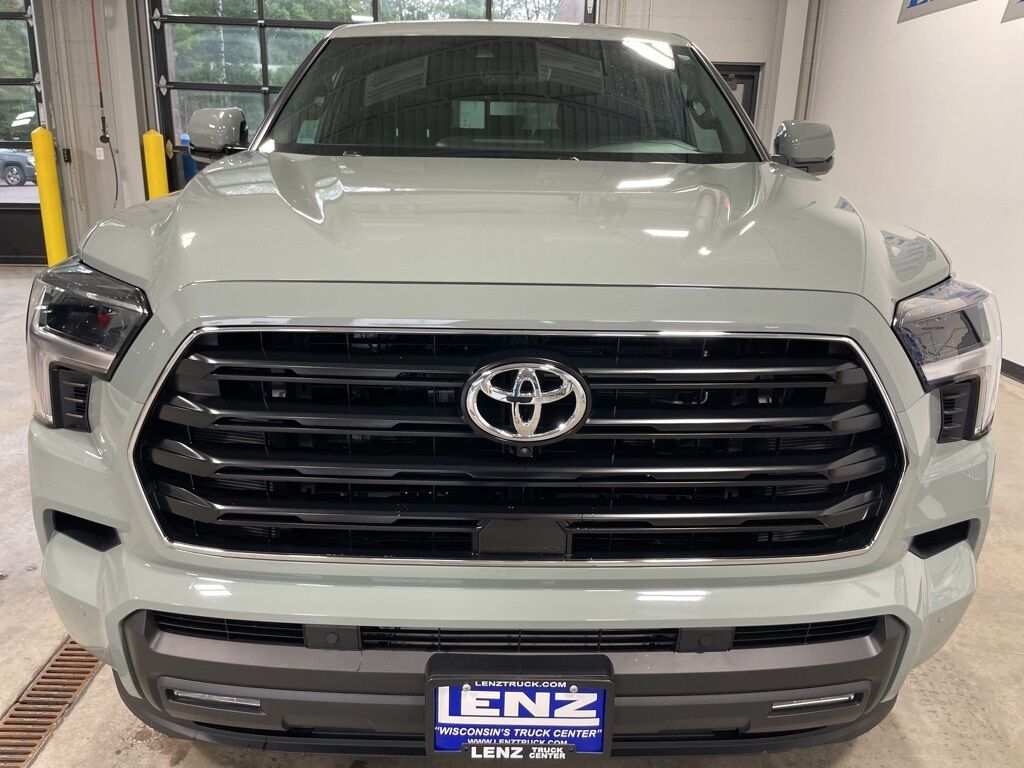 2025 Toyota Sequoia Platinum 4WD 8 Passenger Minocqua WI