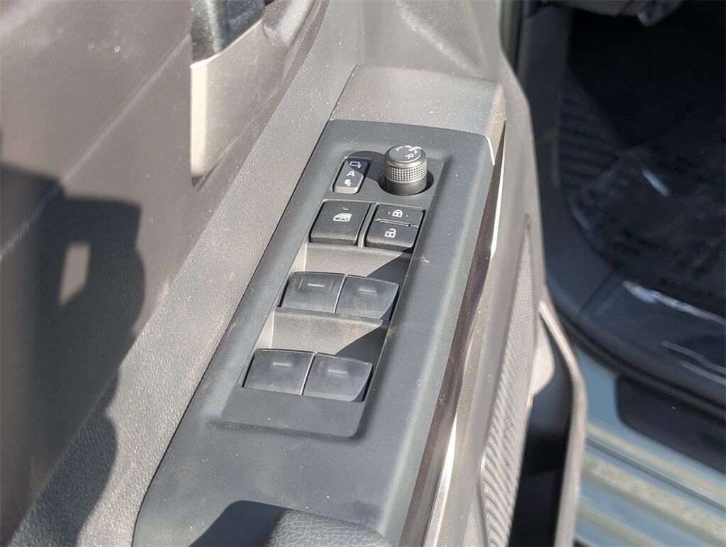 2025 Toyota Sequoia SR5