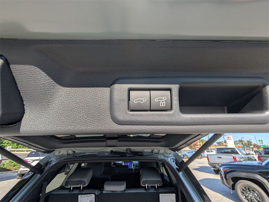 2025 Toyota Sequoia SR5