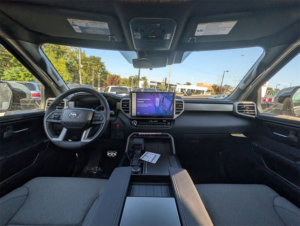 2025 Toyota Sequoia SR5