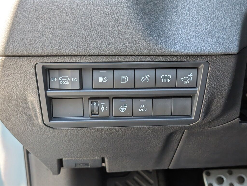 2025 Toyota Sequoia SR5