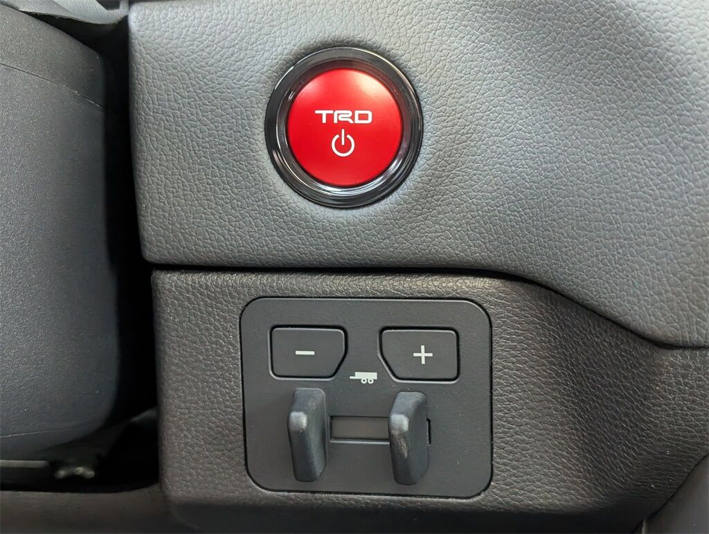 2025 Toyota Sequoia SR5