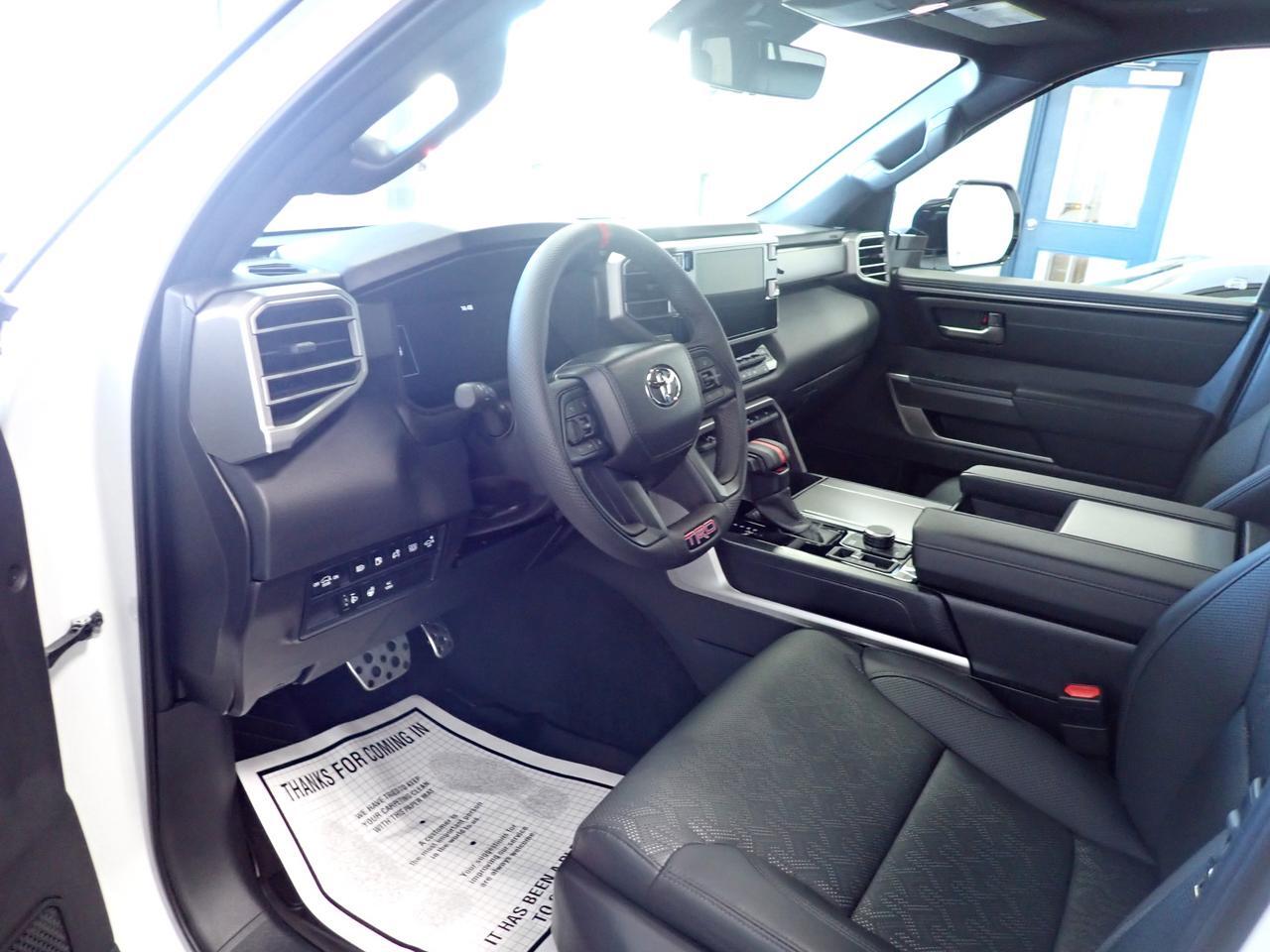2025 Toyota Sequoia TRD OFF ROAD 4WD 8 PASS *HYBRID* LEATHER SUNROOF Listowel ON