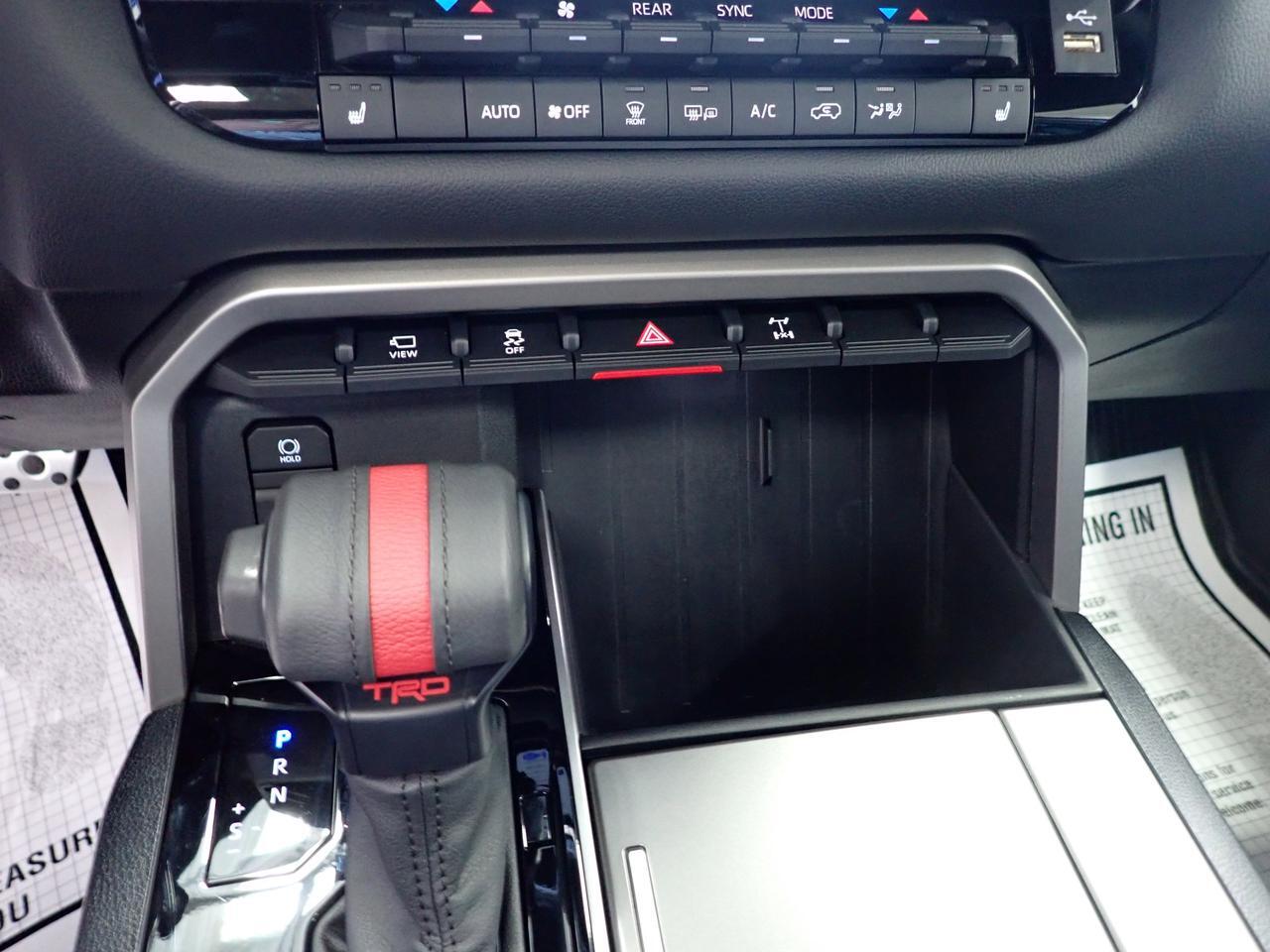 2025 Toyota Sequoia TRD OFF ROAD 4WD 8 PASS *HYBRID* LEATHER SUNROOF Listowel ON