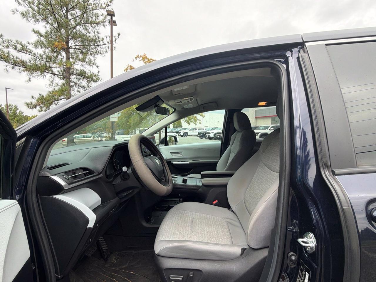 2025 Toyota Sienna LE 8 Passenger Stafford VA