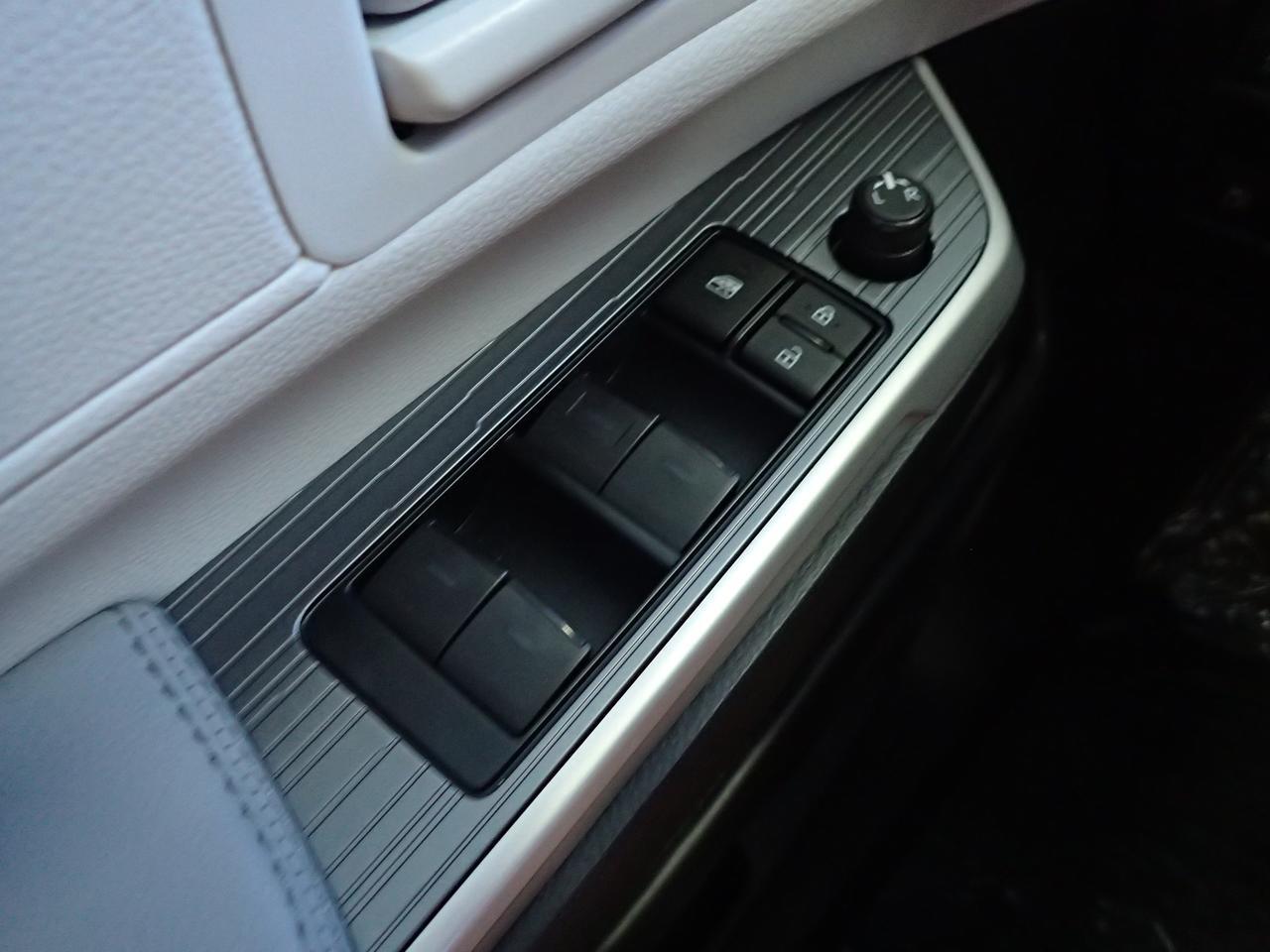 2025 Toyota Sienna LE Anaheim CA