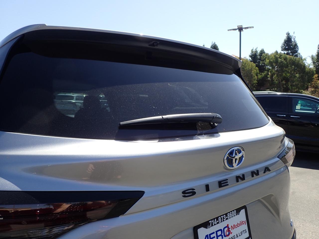2025 Toyota Sienna LE Anaheim CA